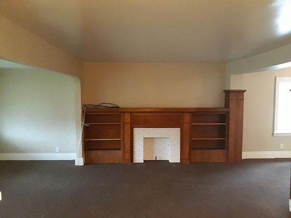 4th image of 383 Newburgh Ave