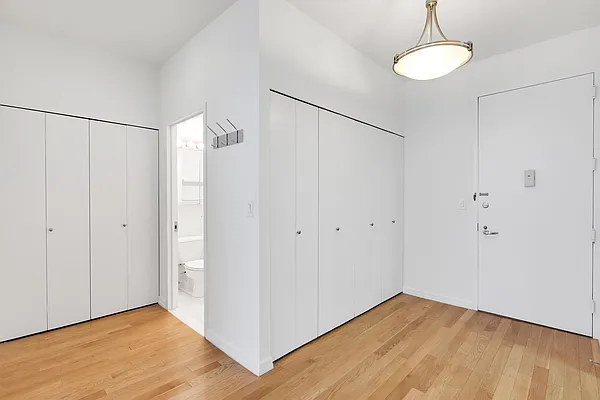 Sold by Compass | media 9