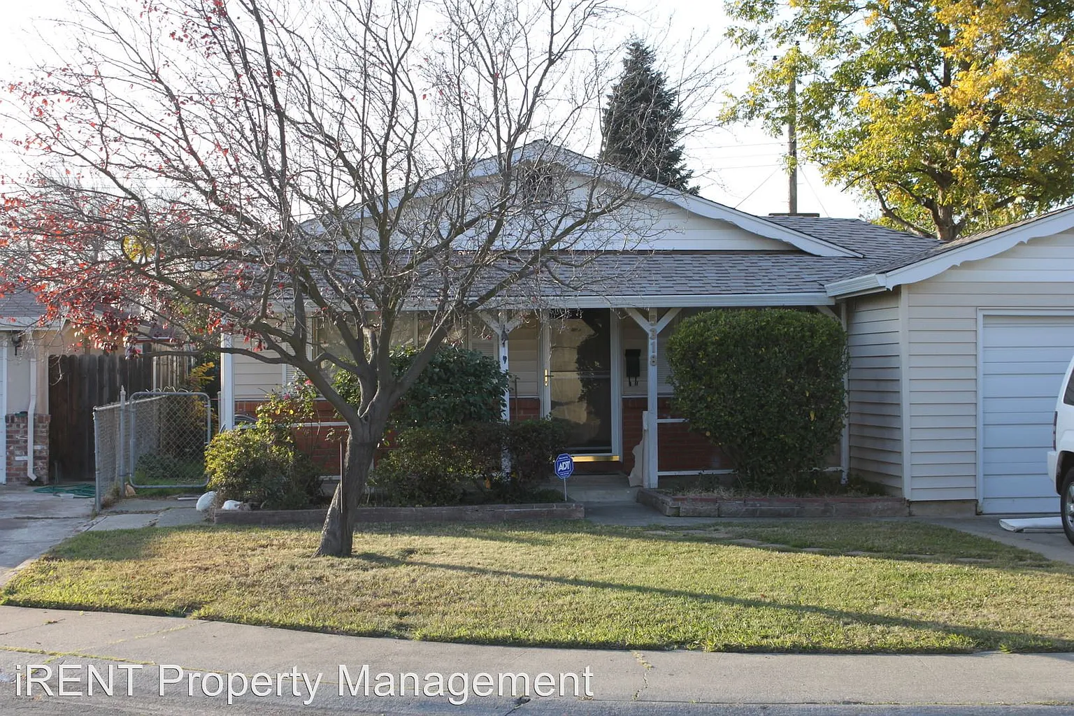 5318 Nelson St photo 1