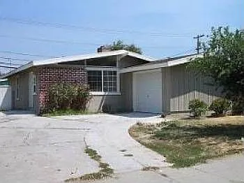 1236 Pompano St photo 1