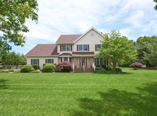 9 Christina Ave, Monroe Township, NJ 08831