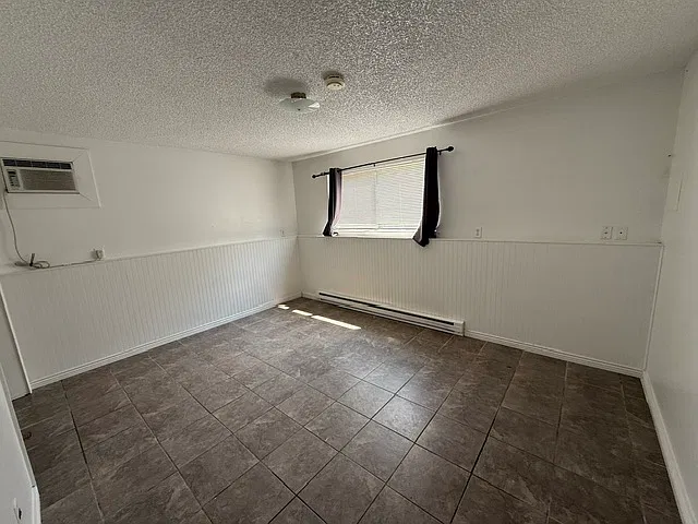4 bed, 1248 sqft, $2,900 — Photo 3