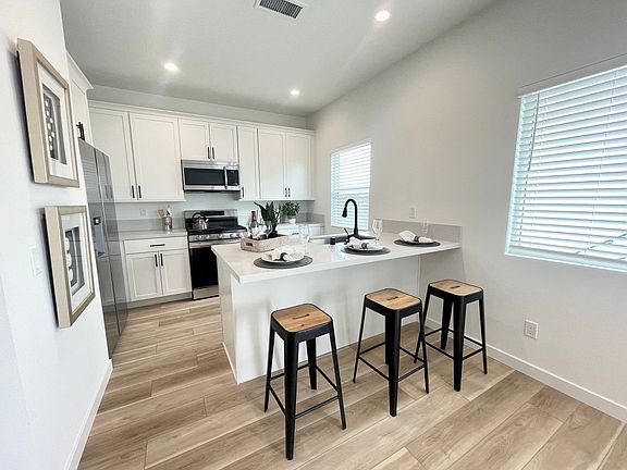 3rd image of 6657 Orr St #6661