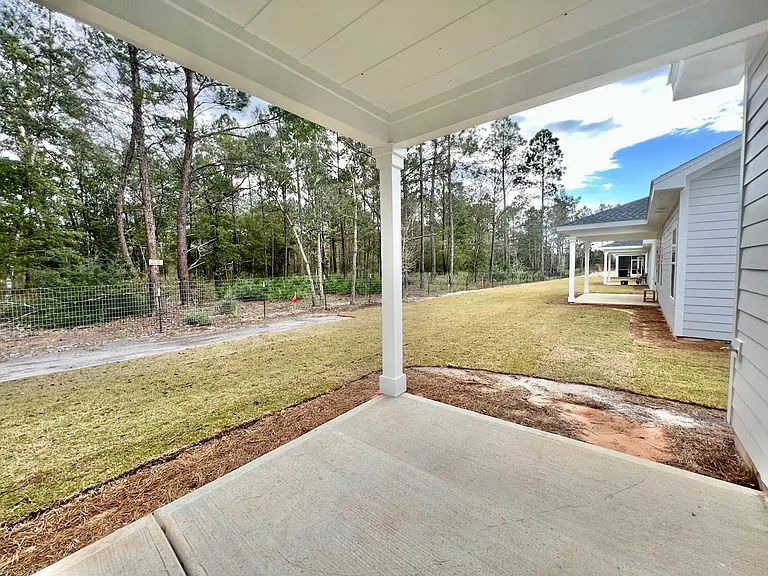 103 Bradford Ct — Photo 17