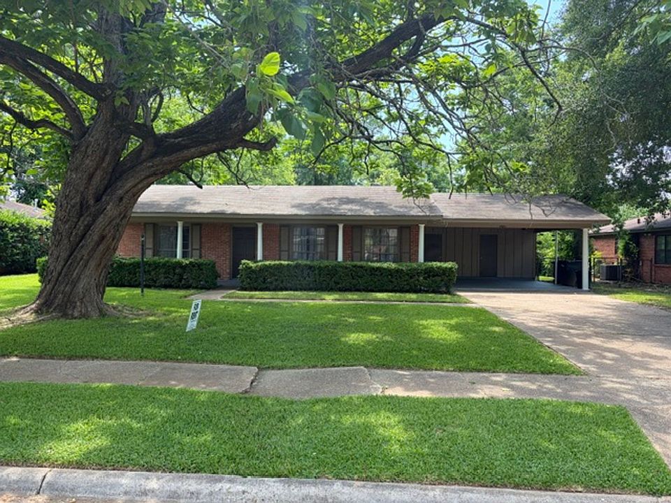 1st image of 1730 Bayou Dr