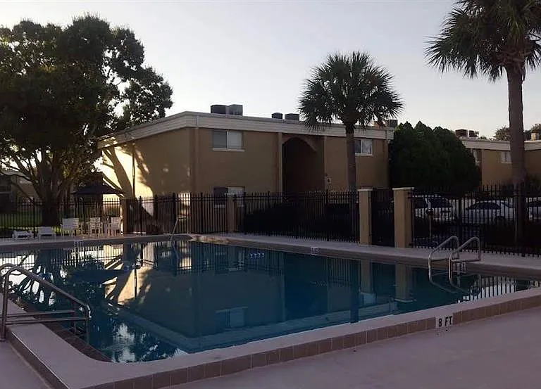 1000 Lake Of The Woods Blvd #205H — Photo 21