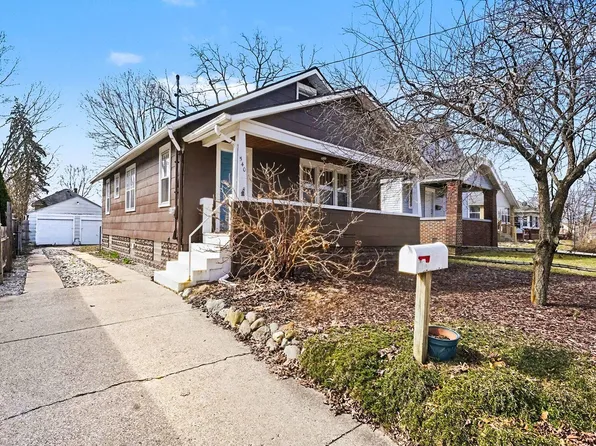 540 Woodridge St NE, Grand Rapids, MI 49505