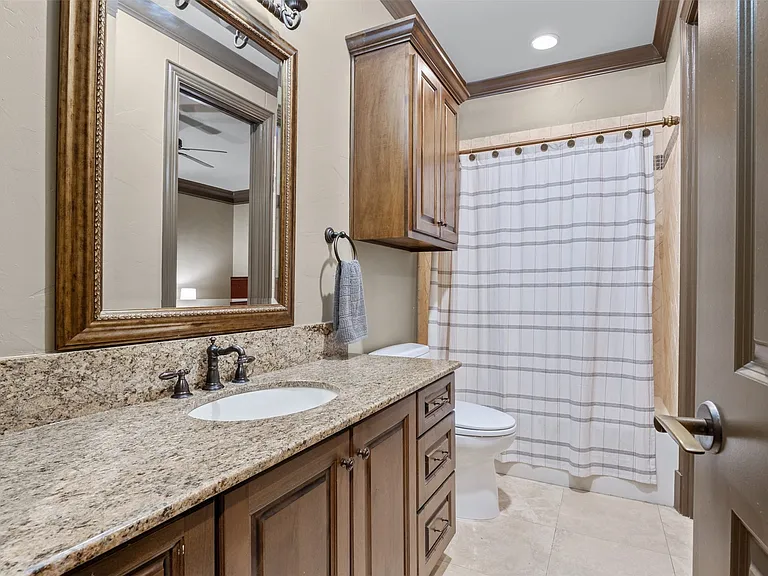 501 Samuels Ave #230 — Photo 27