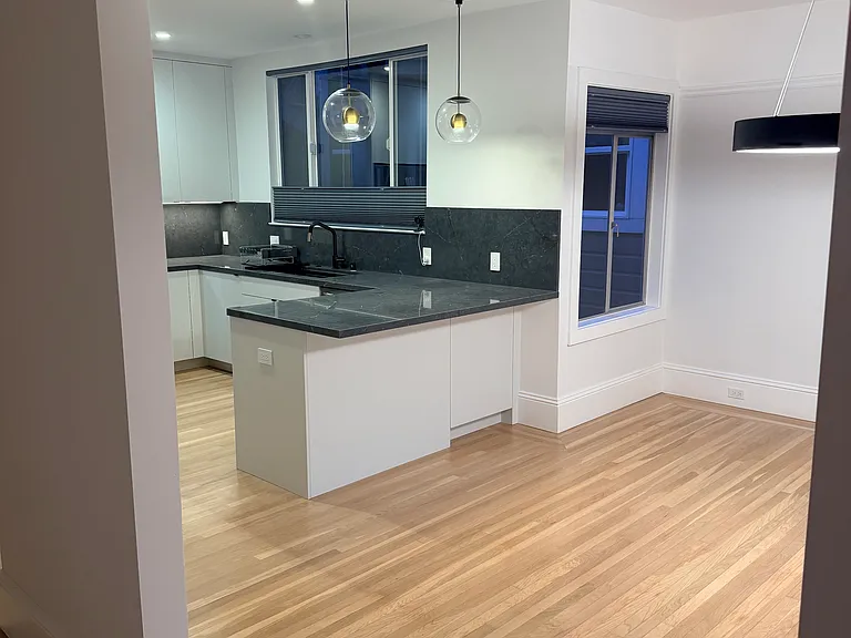 3240 Divisadero St — Photo 7