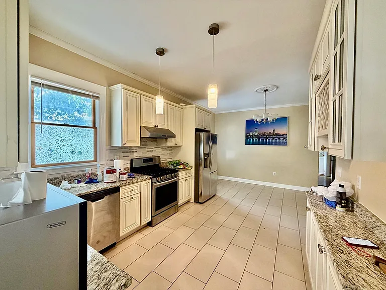 163 Walnut St #1 — Photo 15