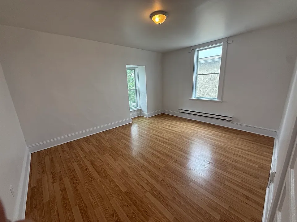91-2 Charlotte St #89