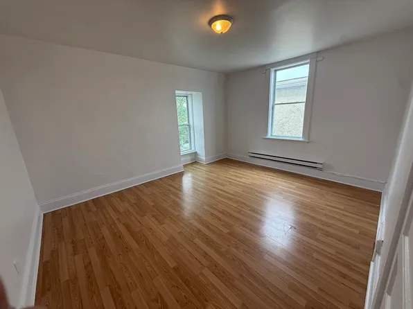 2-89 Charlotte St #91, Ottawa, ON K1N 8Z5