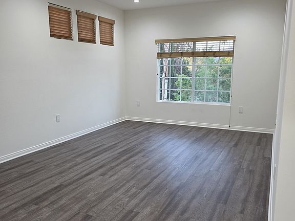 3rd image of 11215 Huston St APT 301