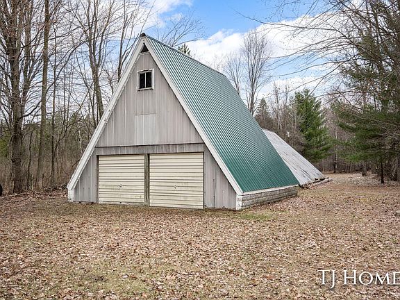 4th image of 5818 E Sternberg Rd