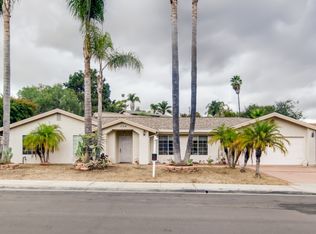 1154 Meadow Lake Dr, Vista, CA 92084