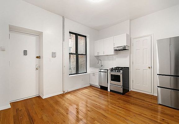 2nd image of 274 Mott St APT 1D