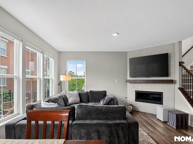 9540 Park Meridian Dr — Photo 11