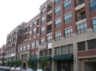 3140 N Sheffield Ave APT 401, Chicago, IL 60657