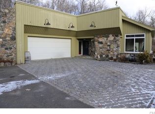 11 Pine Is, New Fairfield, CT 06812