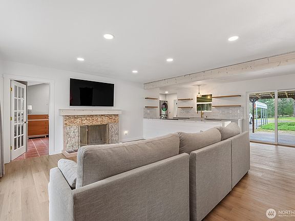 5th image of 1511 Rose Valley Road