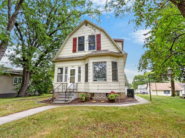 204 Dudley Ave, Coleraine, MN 55722