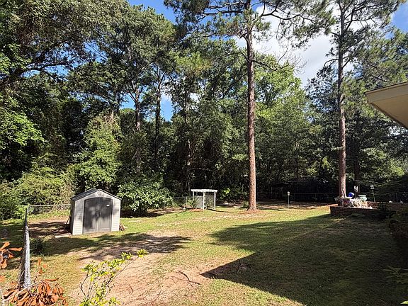 5th image of 1308 Cambridge Rd