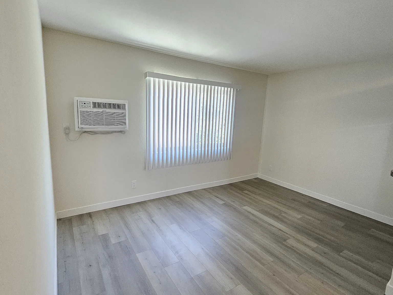 1 bed, 520 sqft, $1,695 — Photo 2