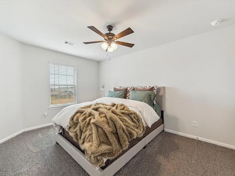 1523 Alpine Dr — Photo 21