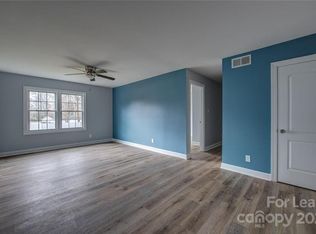 1048 Avondale Rd APT 13, Lowell, NC 28098