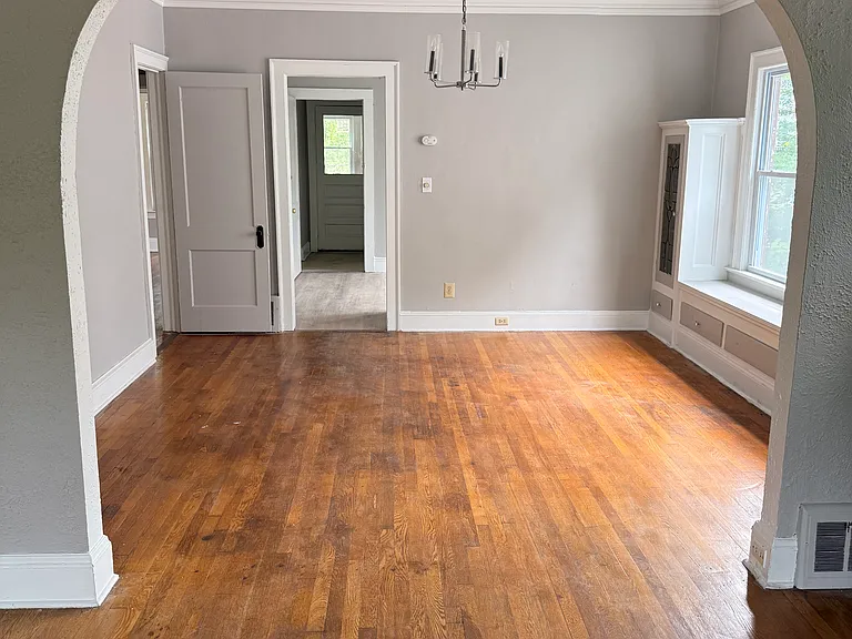 3263 E 117th St #2B — Photo 11