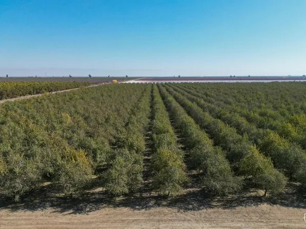 2431 Road 128, Earlimart, CA 93219