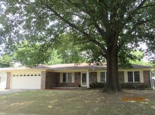 207 Roberts Loop, Roland, OK 74954