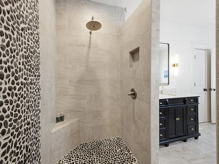 1102 Caldwell Ave — Photo 22