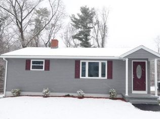 31 Plumtree Cir, Springfield, MA 01118