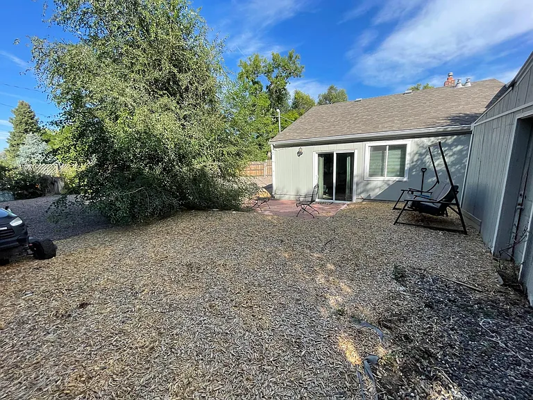 95 S Kendall St — Photo 17