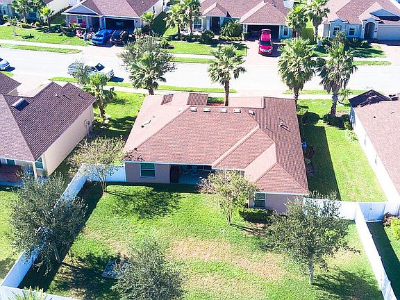 5th image of 24 Arrowhead Dr