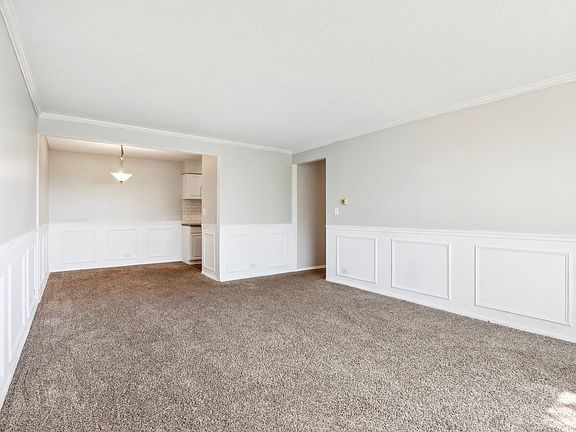 3rd image of 1475 Rebecca Dr APT 421