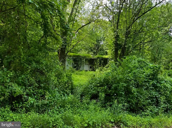 5 Blue Mountain Hts, Schuylkill Haven, PA 17972