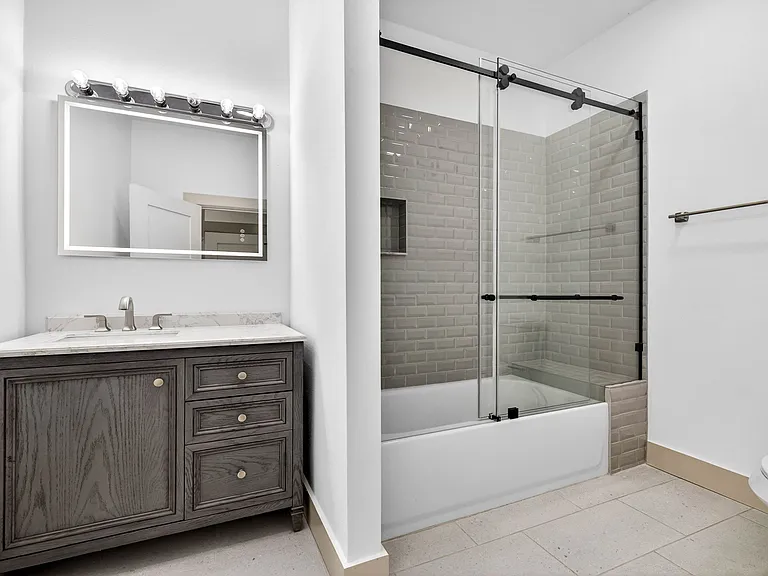 1330 Cherry St NE — Photo 34