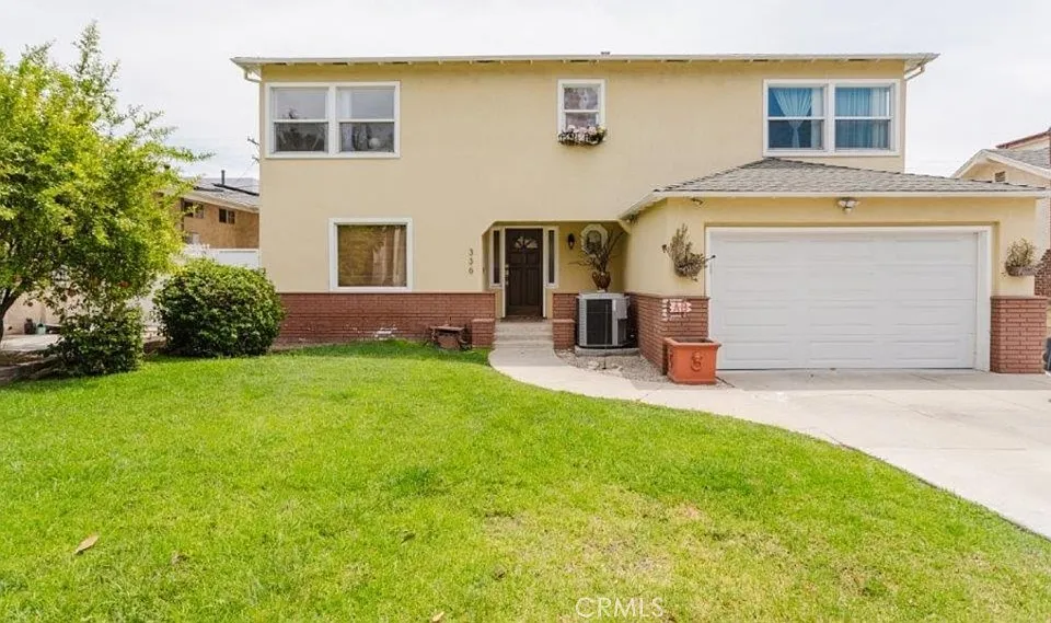 336 W Lexington Dr