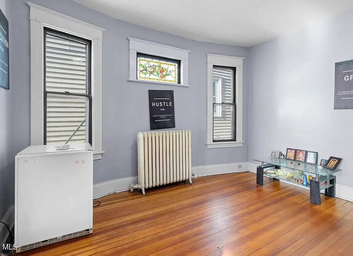 3 bed, 1275 sqft, $450 — Photo 3