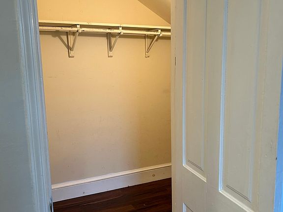 5th image of 212 Main St APT 3