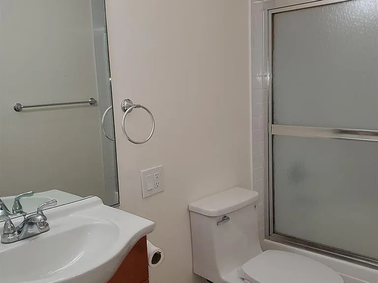 100 Pierson Miller Dr #C52 — Photo 8