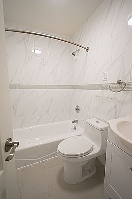 5th image of 2310 31st Dr APT 3