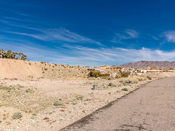 5th image of 3781 Yucca Dr Lot 28