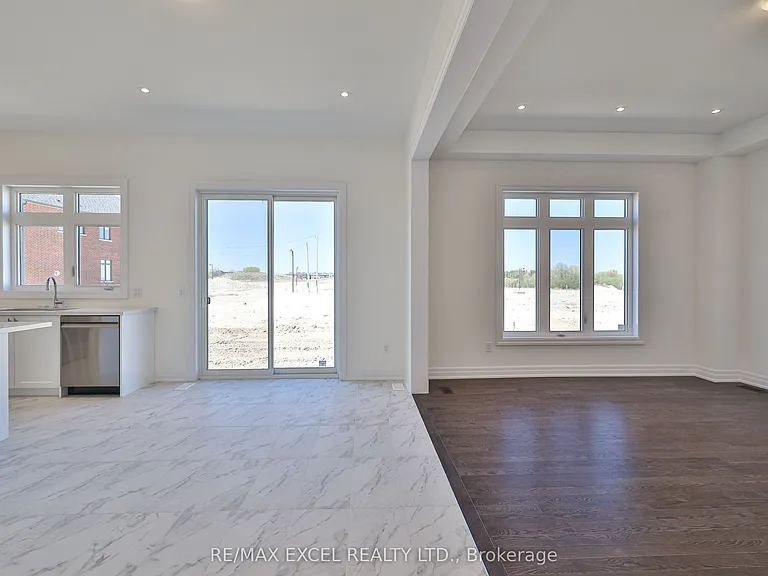 24 Sunny Acre Cres — Photo 6