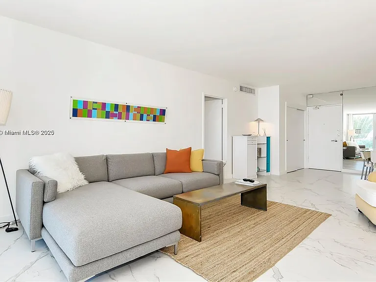 5151 Collins Ave #619 — Photo 6