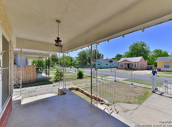 2nd image of 333 Montrose Ave