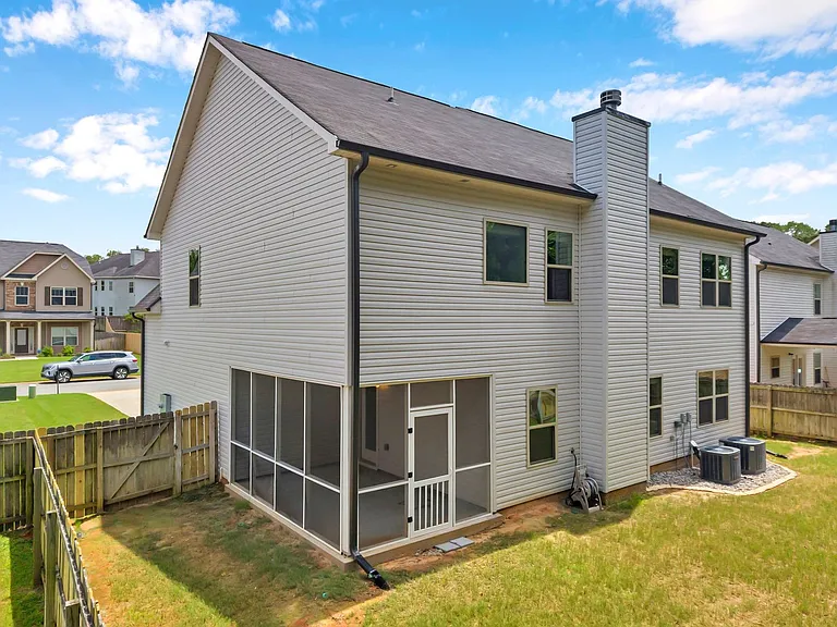 139 Stoney Creek Dr — Photo 21