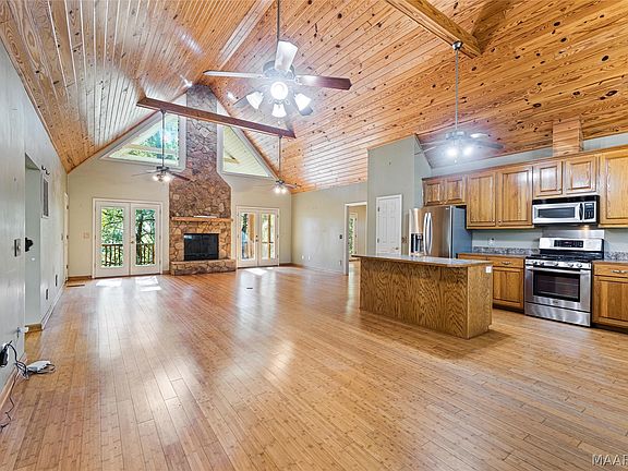 5th image of 376 Old Ware Rd